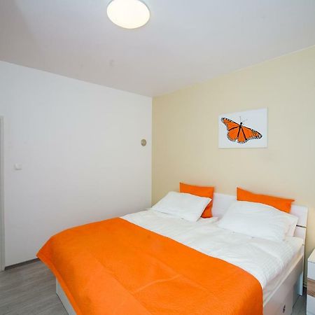 Roze Apartment Zagreb Exteriör bild