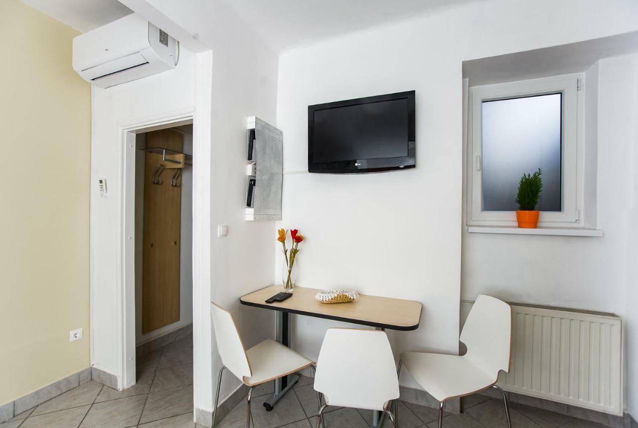 Roze Apartment Zagreb Exteriör bild